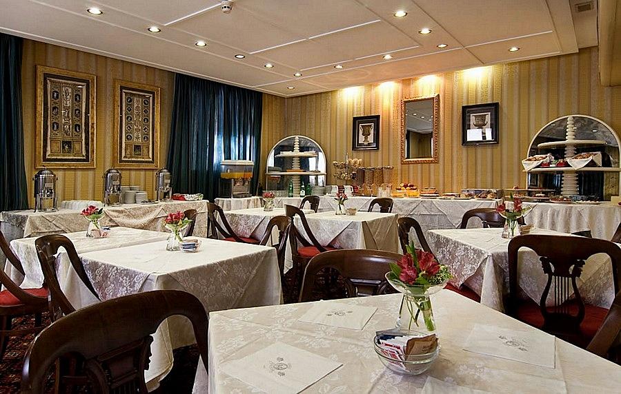 Atlante Garden Hotel Rome Exterior photo