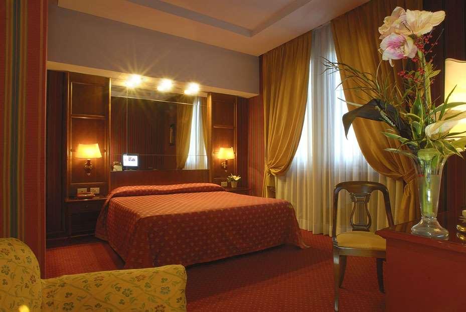 Atlante Garden Hotel Rome Room photo